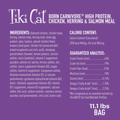 Tazón con comida seca Tiki Cat Born Carnivore, porción lista para cada comida.
