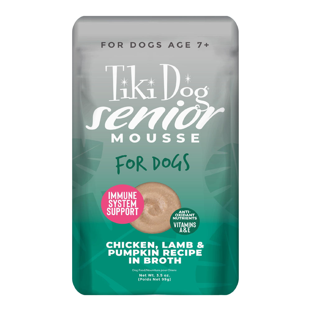 Frente del empaque de Tiki Pets Senior Mousse para perros mayores.