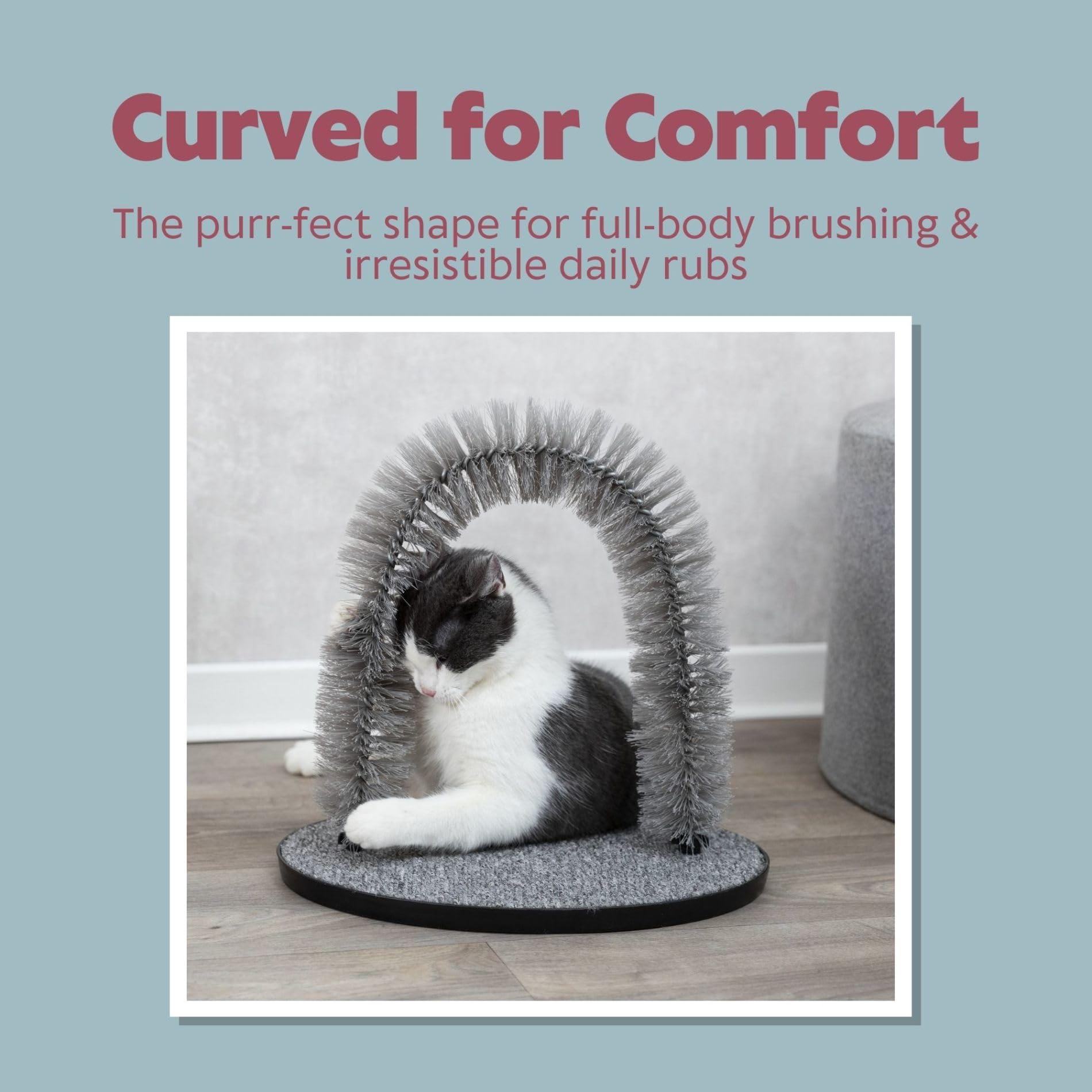 TRIXIE arco autogrooming para gatos, opción práctica para cepillado diario.