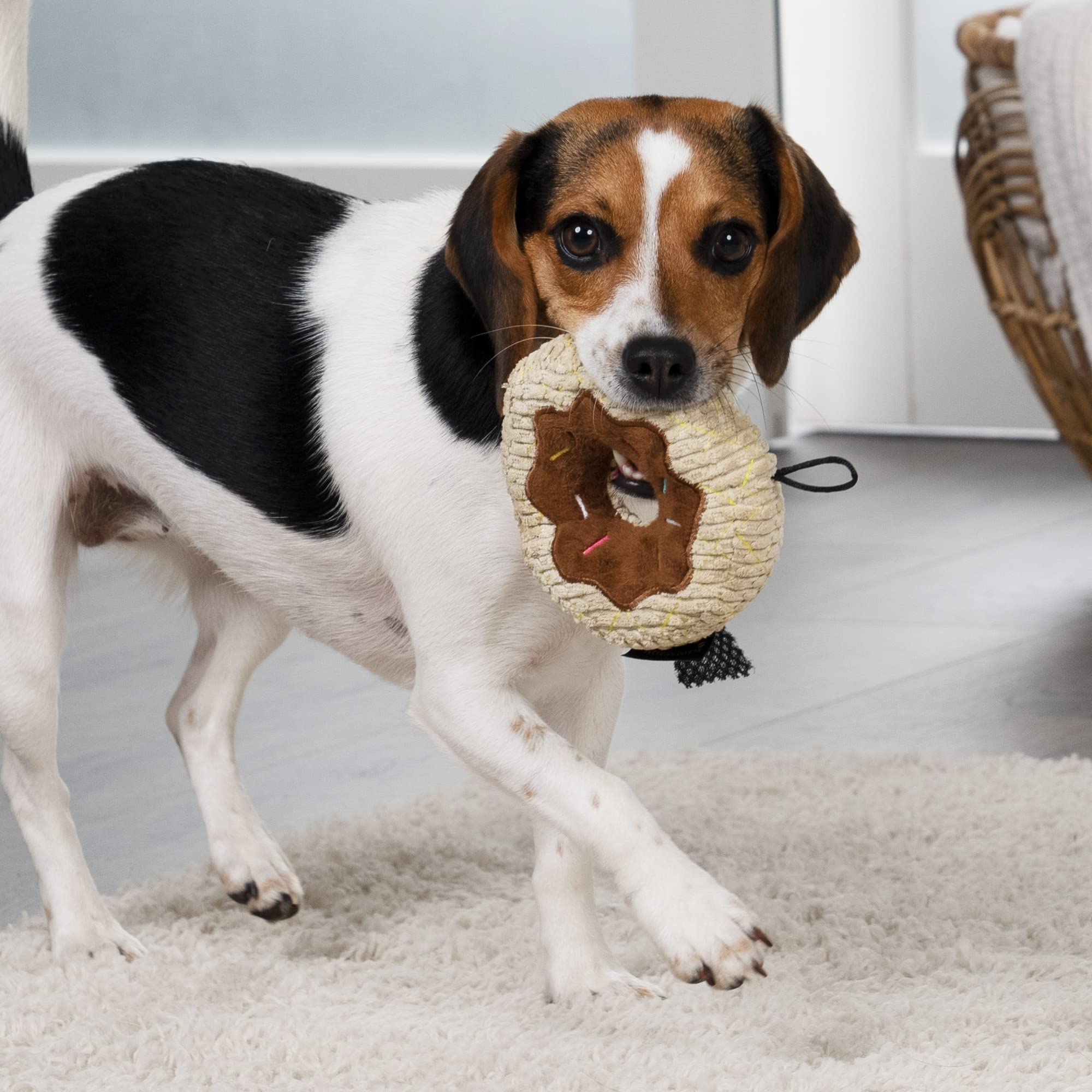 TrustyPup Juguete peluche duradero con costuras reforzadas para mordidas suaves.