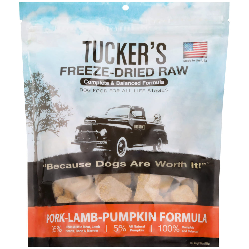 Tucker's desecado crudo para perros; empaque frontal de 14 oz para conveniencia.