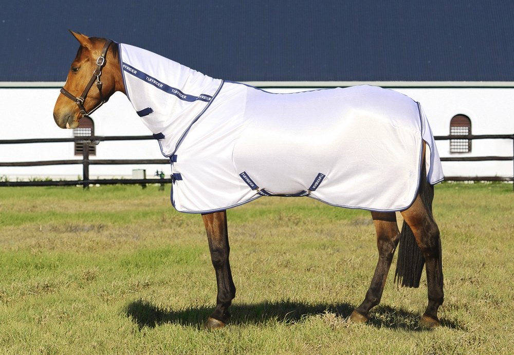 TuffRider Fly Sheet cuello integrado, comodidad en hombros sin rozaduras.
