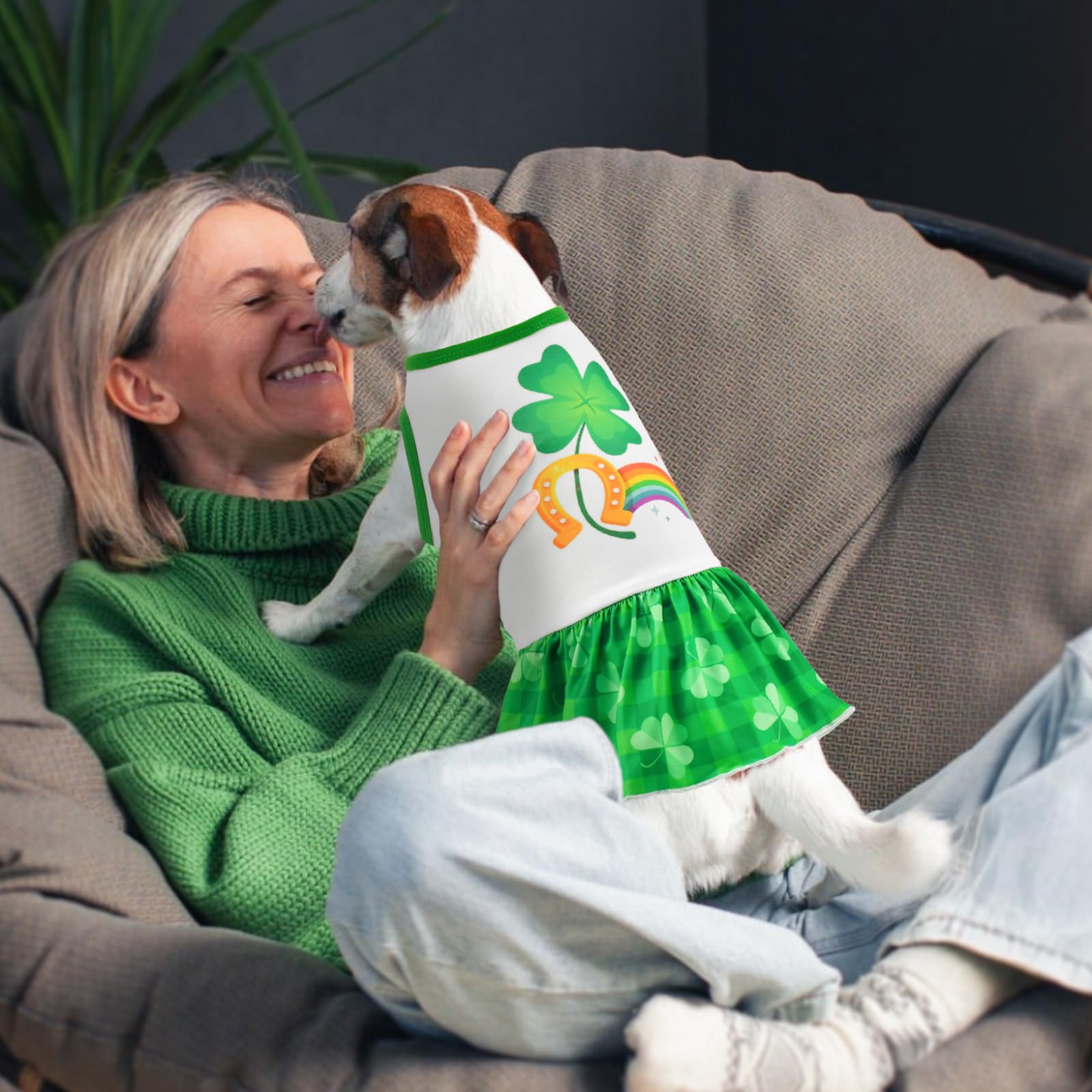Vestido Vehomy para perros en ocasiones especiales, ideal para fiestas.