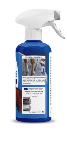 Aplicación de Vetericyn Plus en herida de caballo, limpieza suave y eficaz.