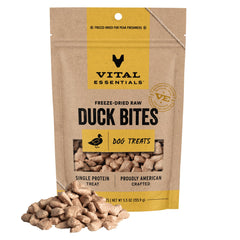 Vital Essentials bocaditos de pato liofilizados, proteína única para perros activos.