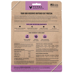 Vital Essentials mini trozos de pavo crujiente, topper proteico para perros exigentes.