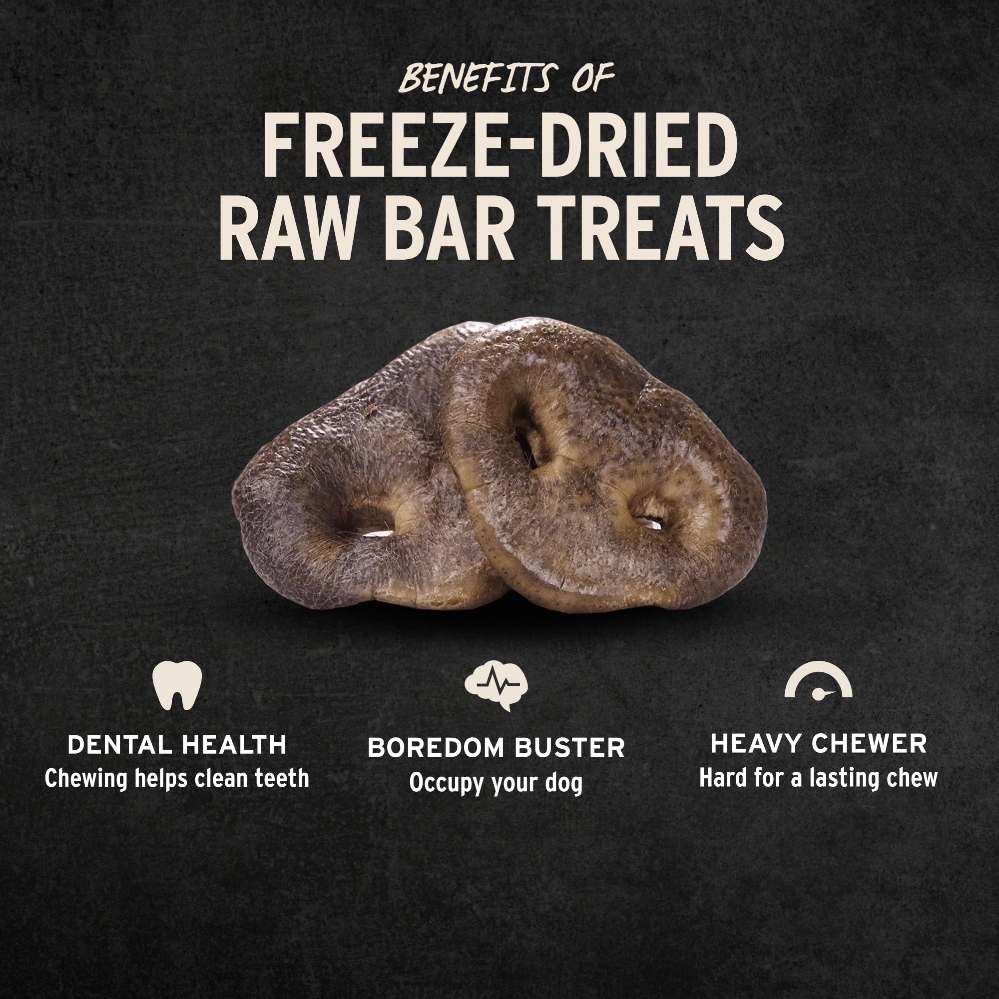 Textura crujiente de cerdo en Vital Essentials, snack duradero para masticar.
