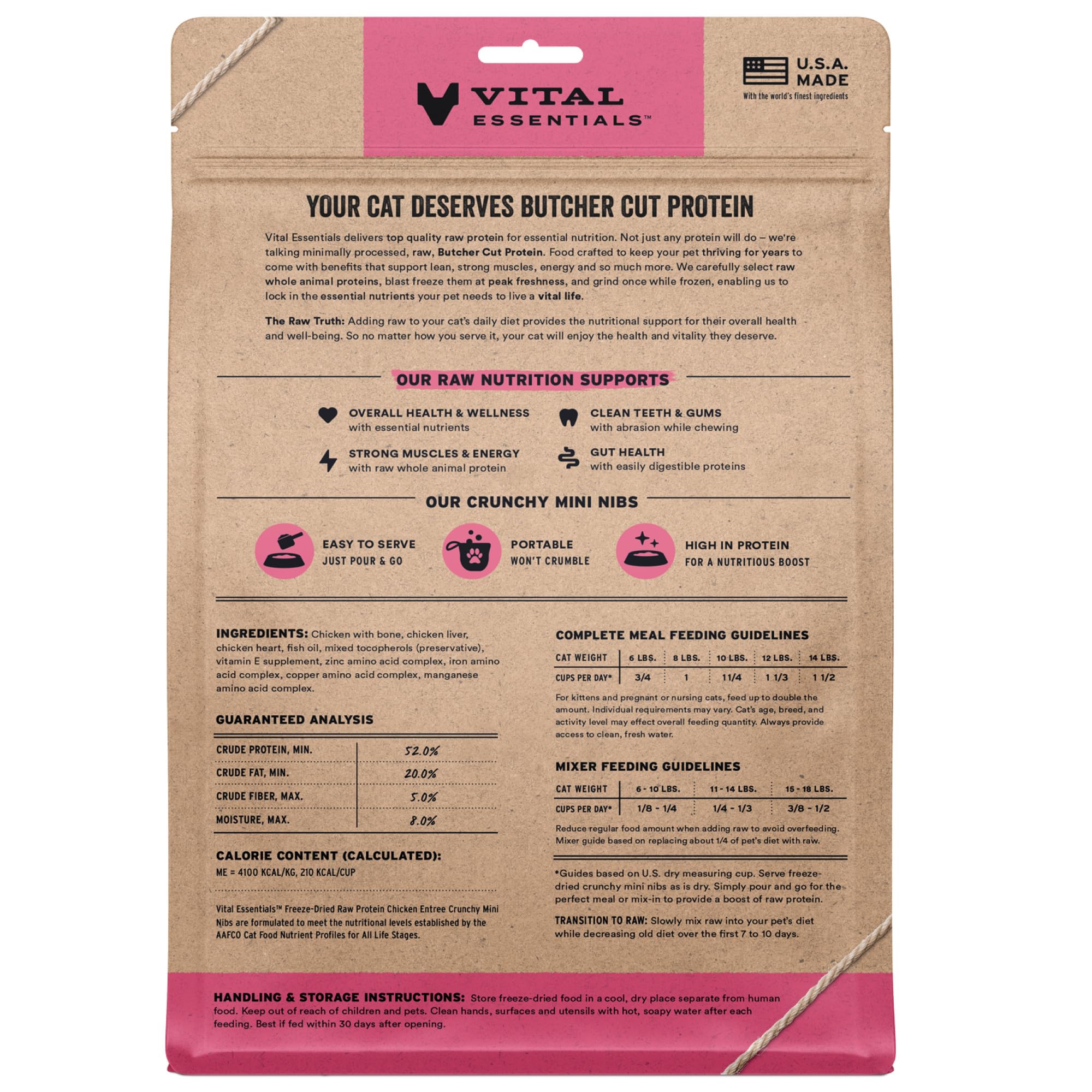 textura crujiente de pollo deshidratado de Vital Essentials para gatos.