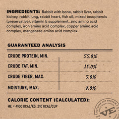 Vital Essentials proteína de conejo y órganos en mini trocitos, textura crujiente.