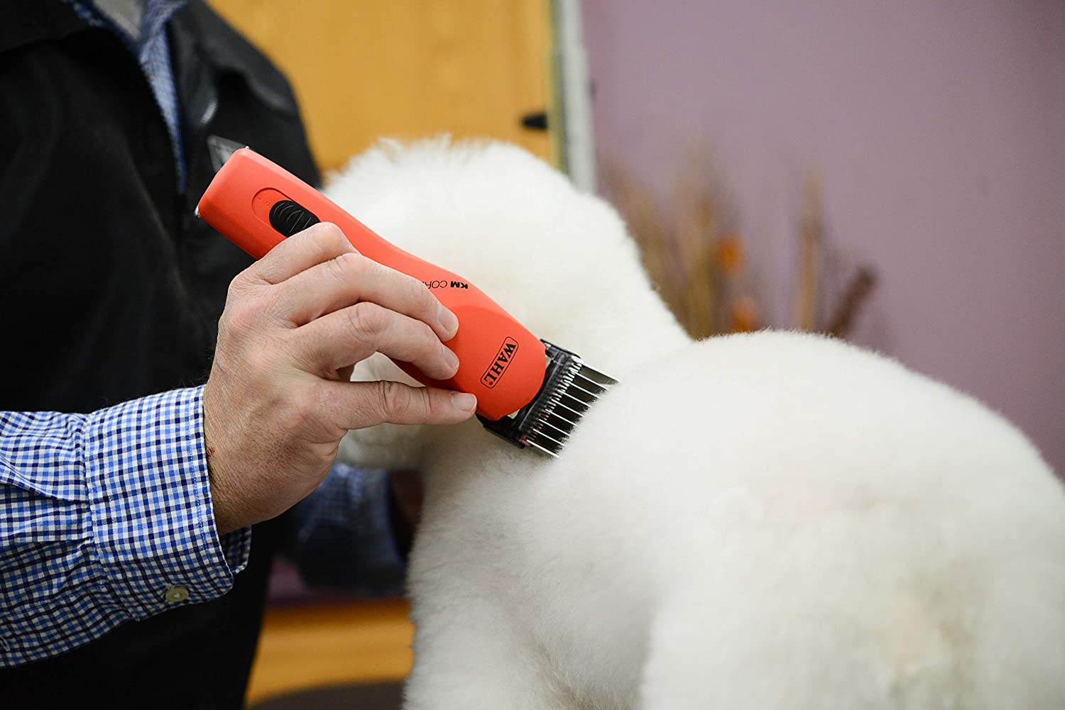 WAHL Animal: empaque amarillo que muestra el conjunto de guías.