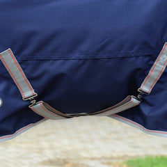 WeatherBeeta ComFiTec Essential, hebilla frontal ajustable para cierre seguro.