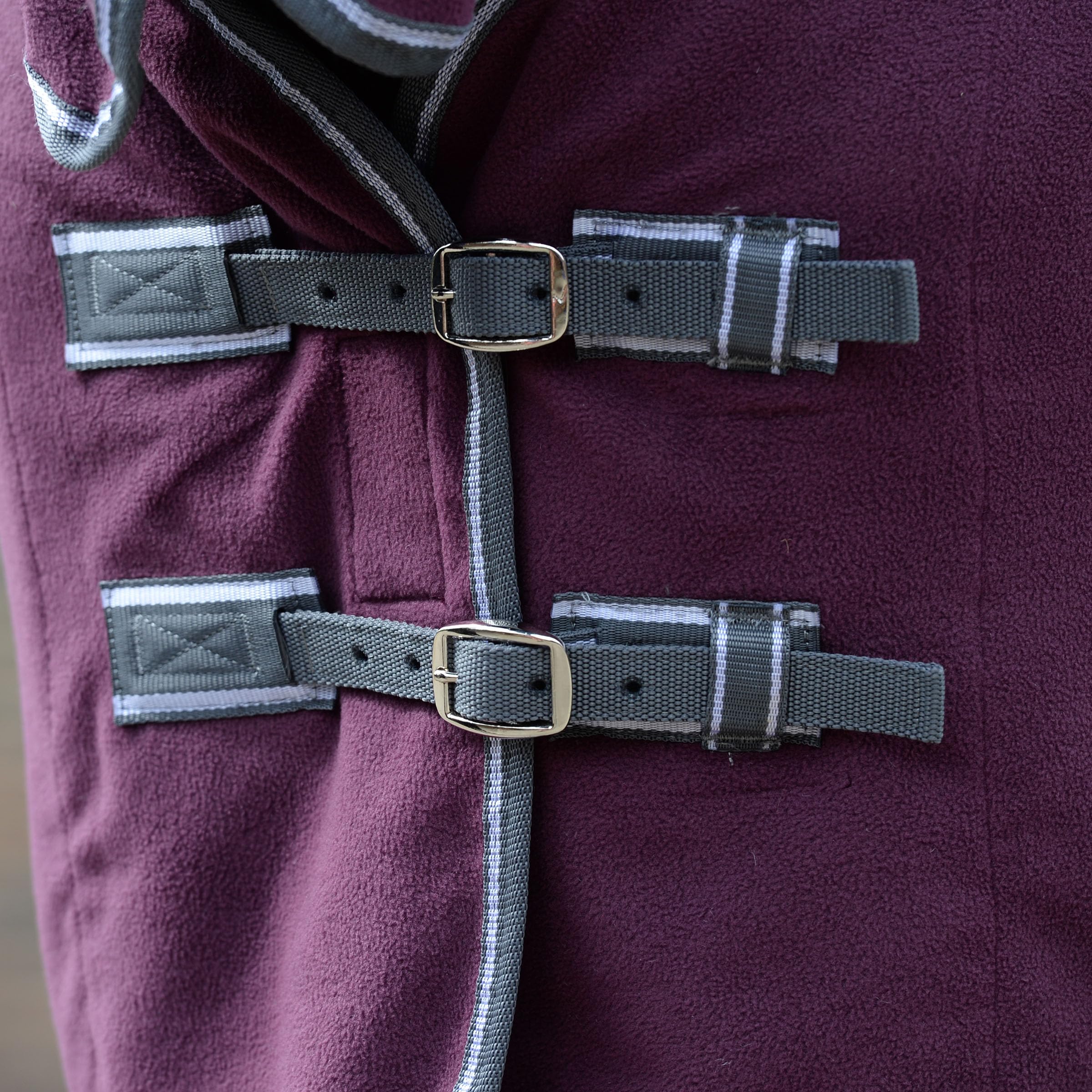 WeatherBeeta cuello completo con cinta de contacto para ajustes rápidos