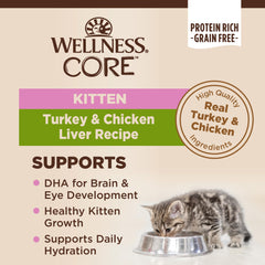 Wellness CORE Gatito: textura suave de pate para mordida fácil.