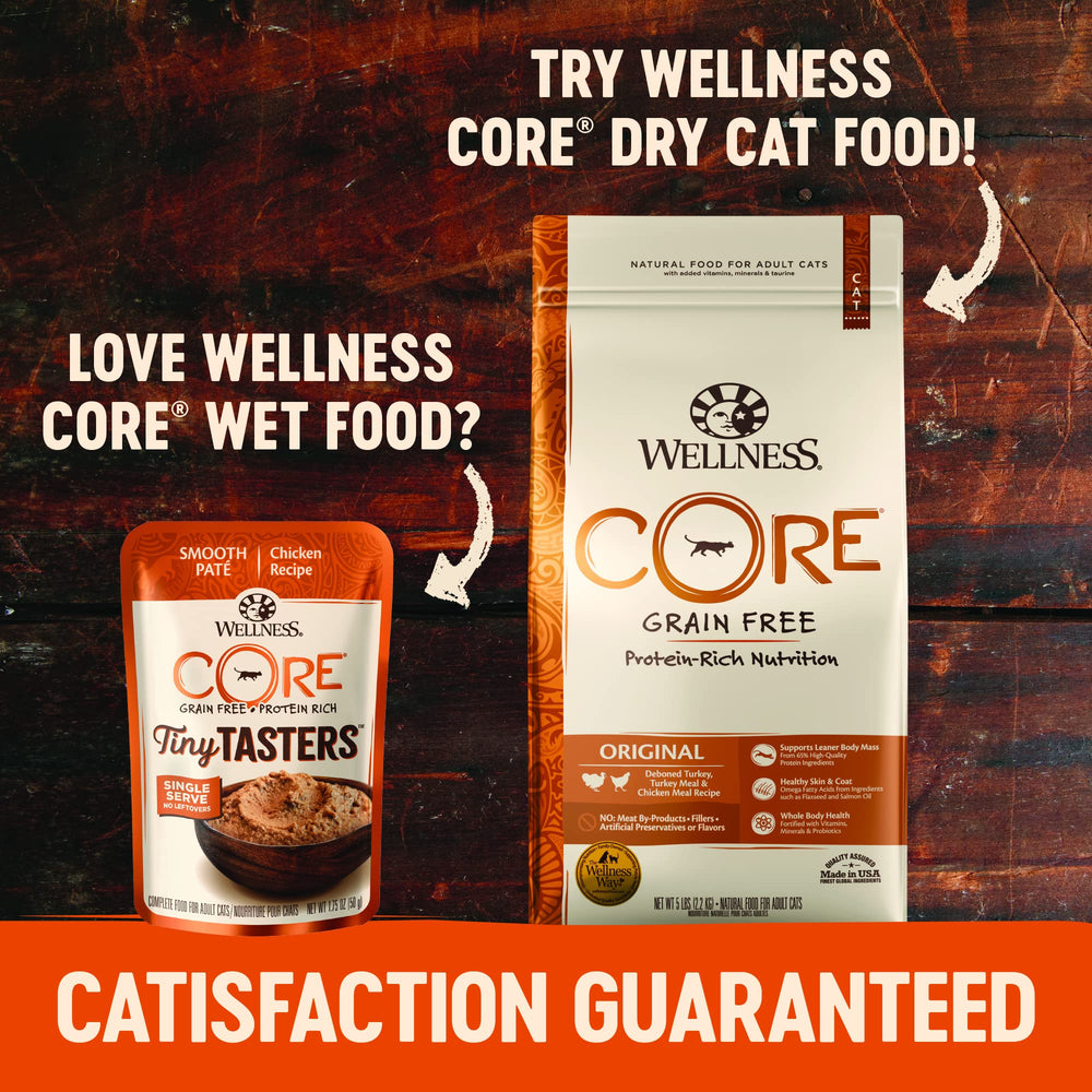 Servir a temperatura ambiente con paté de Wellness CORE para gatos.