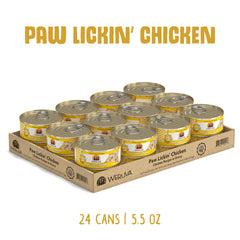 Gato disfruta Weruva en plato de lata con pollo