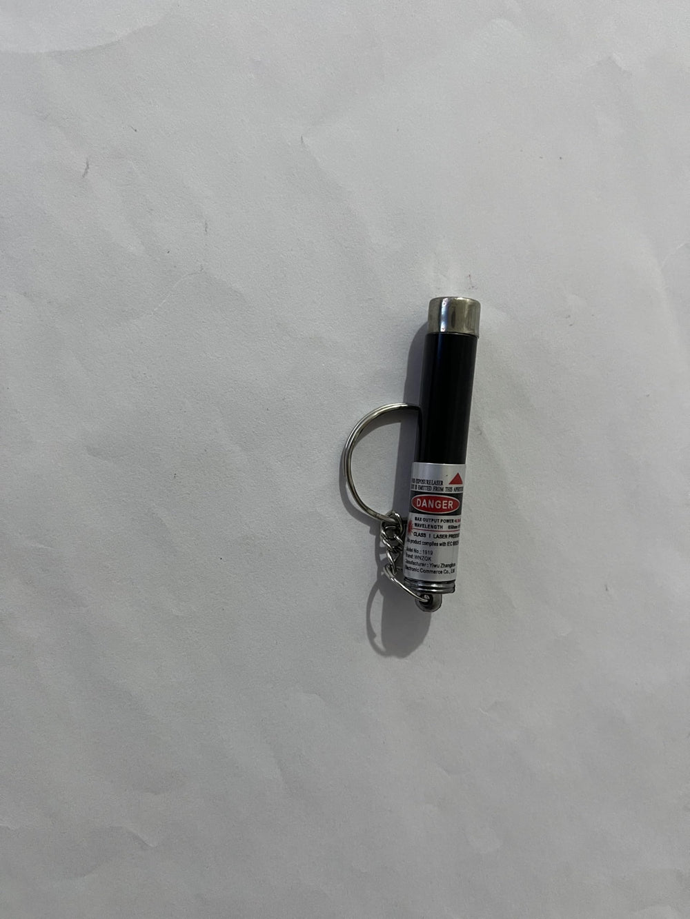 WNZQK puntero láser brillo moderado para entretenimiento seguro