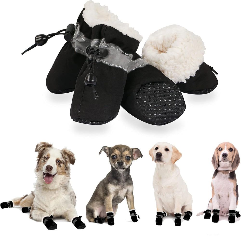 Botas YAODHAOD para perro con forro de felpa que mantiene las patas cálidas durante paseos.