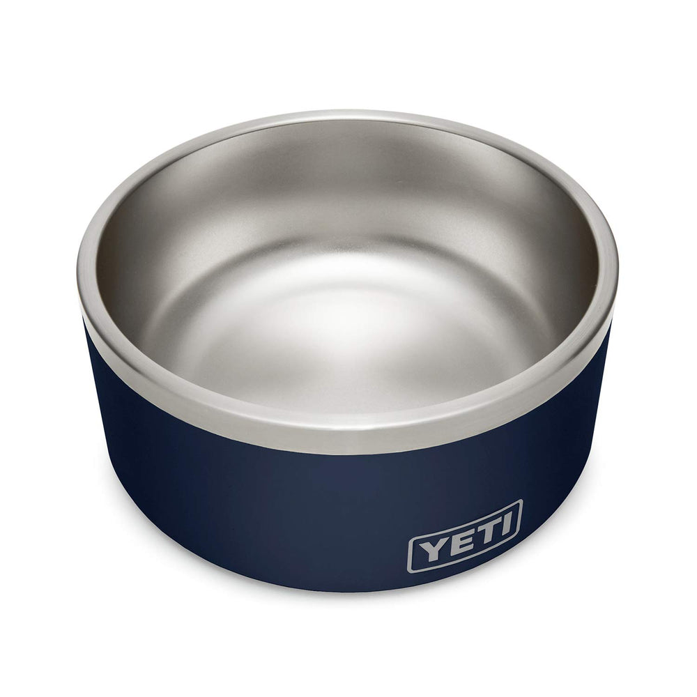 Tazón YETI Boomer, apto para lavavajillas, facilita la limpieza tras las comidas.