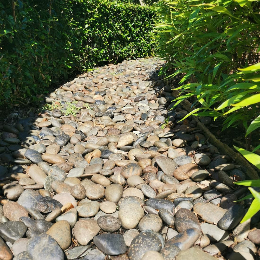 YISZM piedras de río para senderos exteriores con colores vivos.